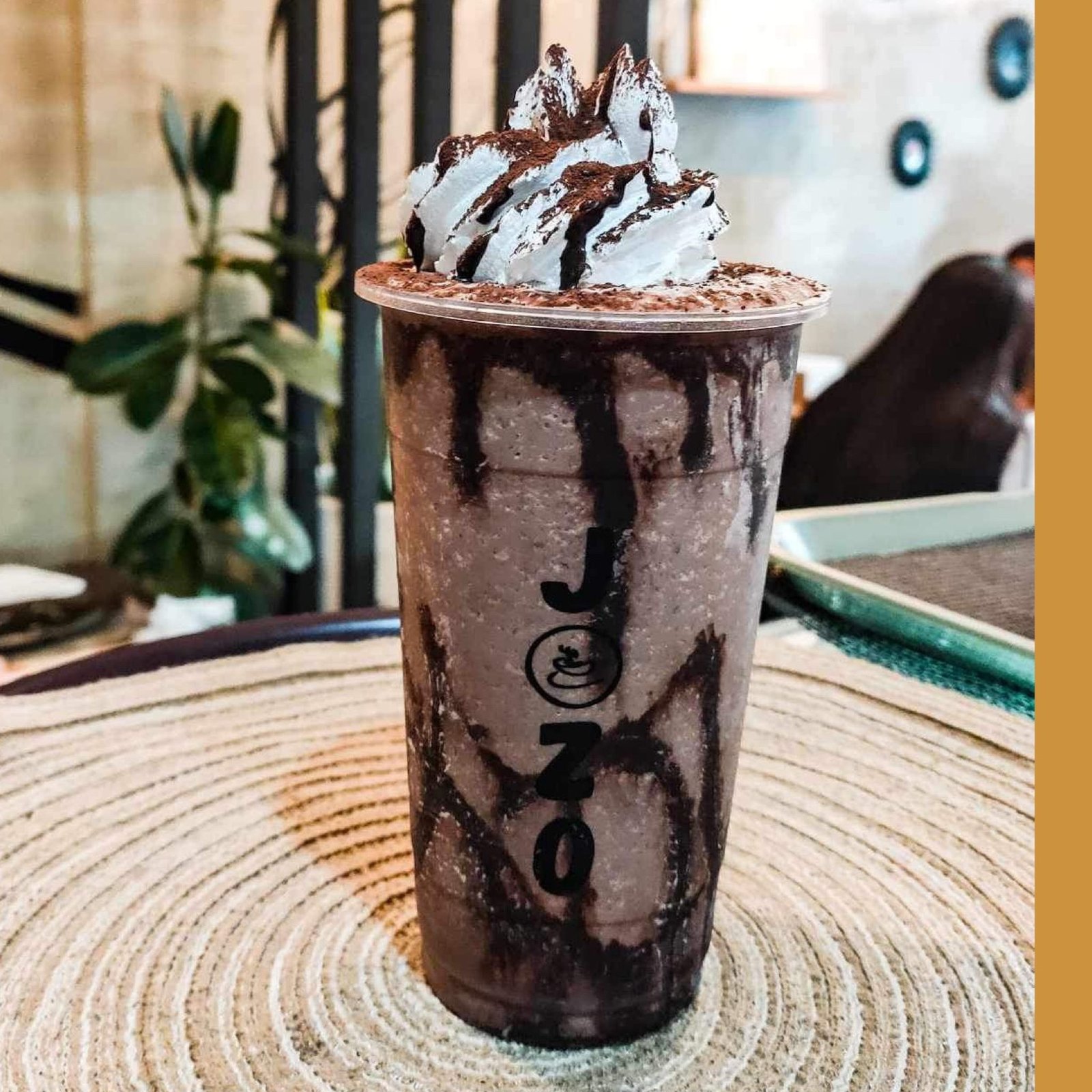 Dark Mocha Frappe Ice Blended Coffee