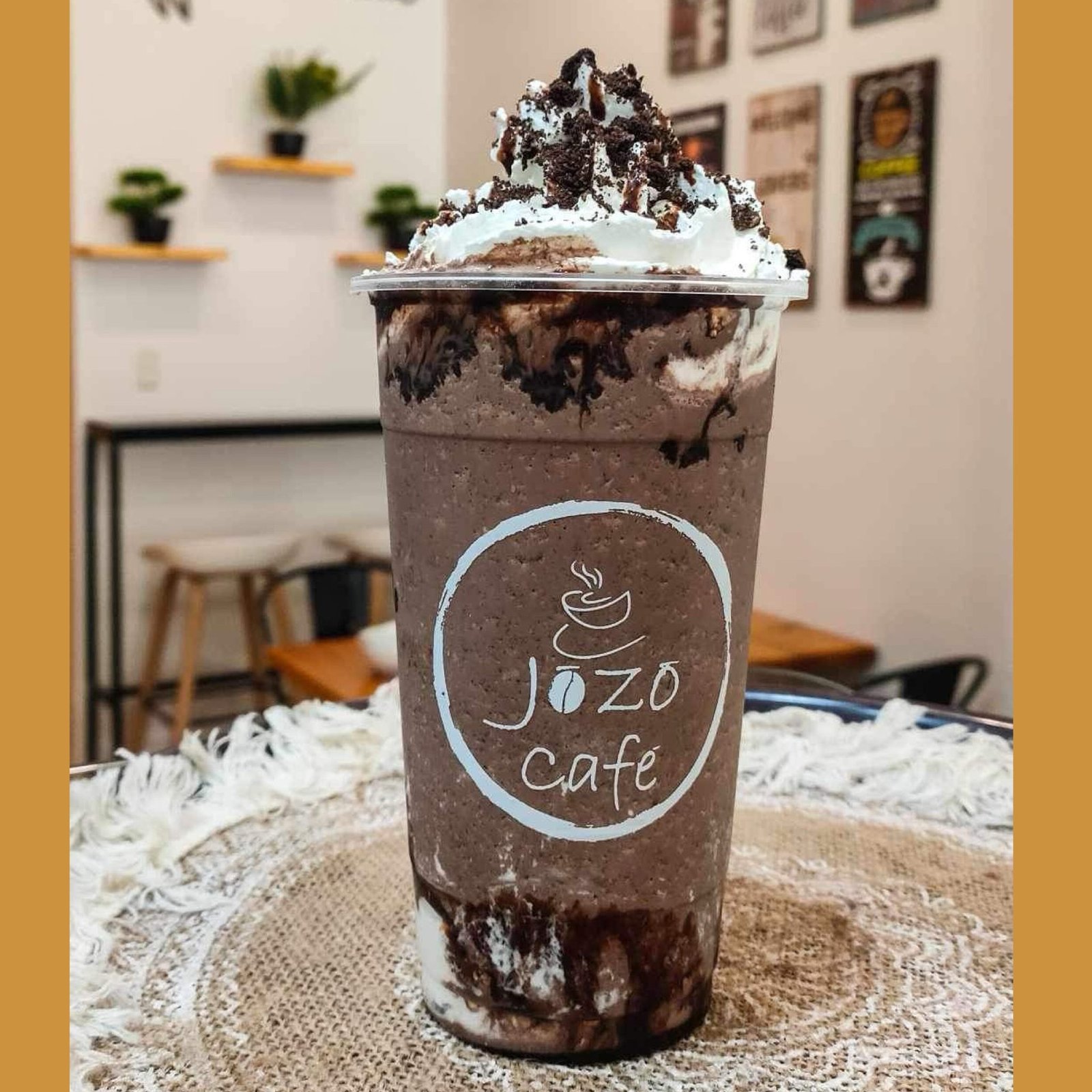 Mocha Cookie Crumble Frappe Ice Blended Coffee